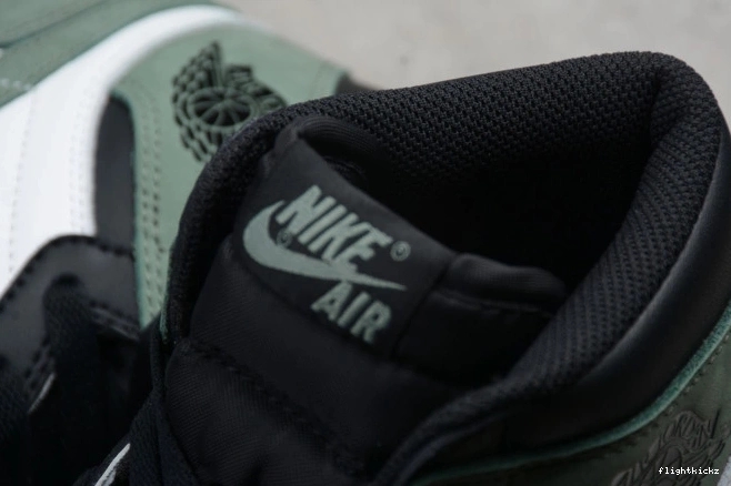 Air Retro Clay 555088-135 High Green Jordan OG 1 0814